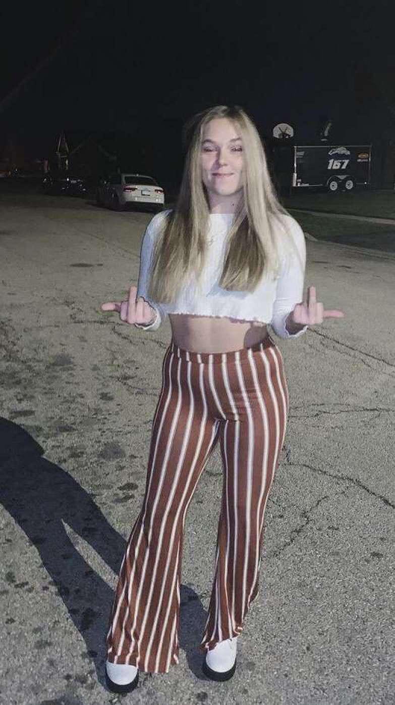 White girl with fat ass exposed #8z5cP3QJ