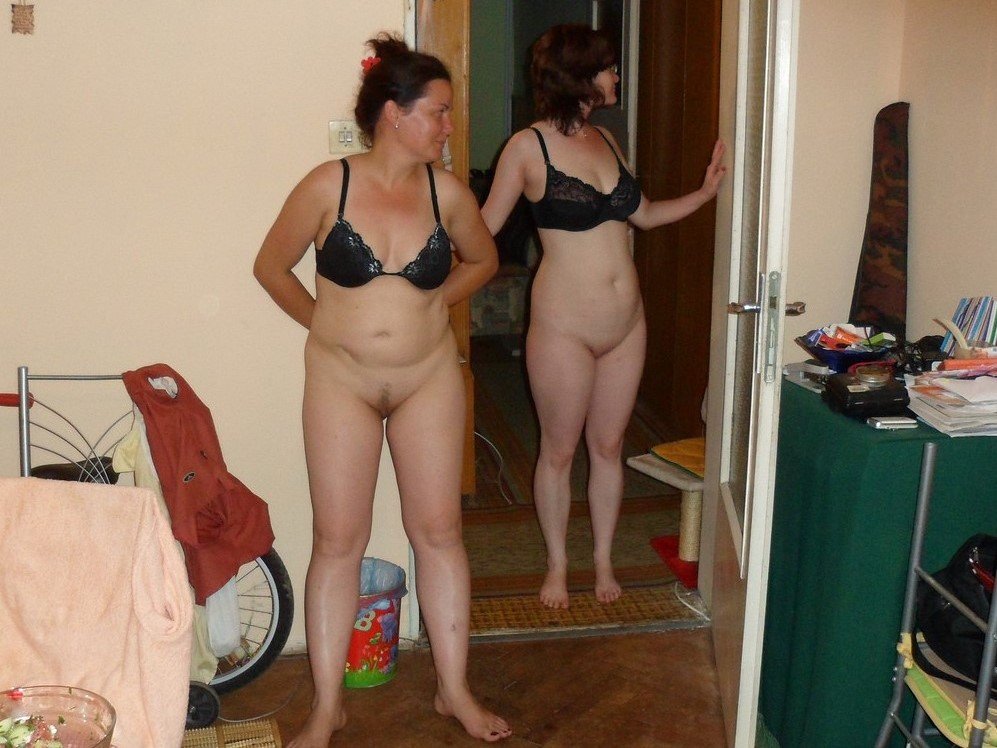 Bulgarian amateur and her friends #18MUCCw3