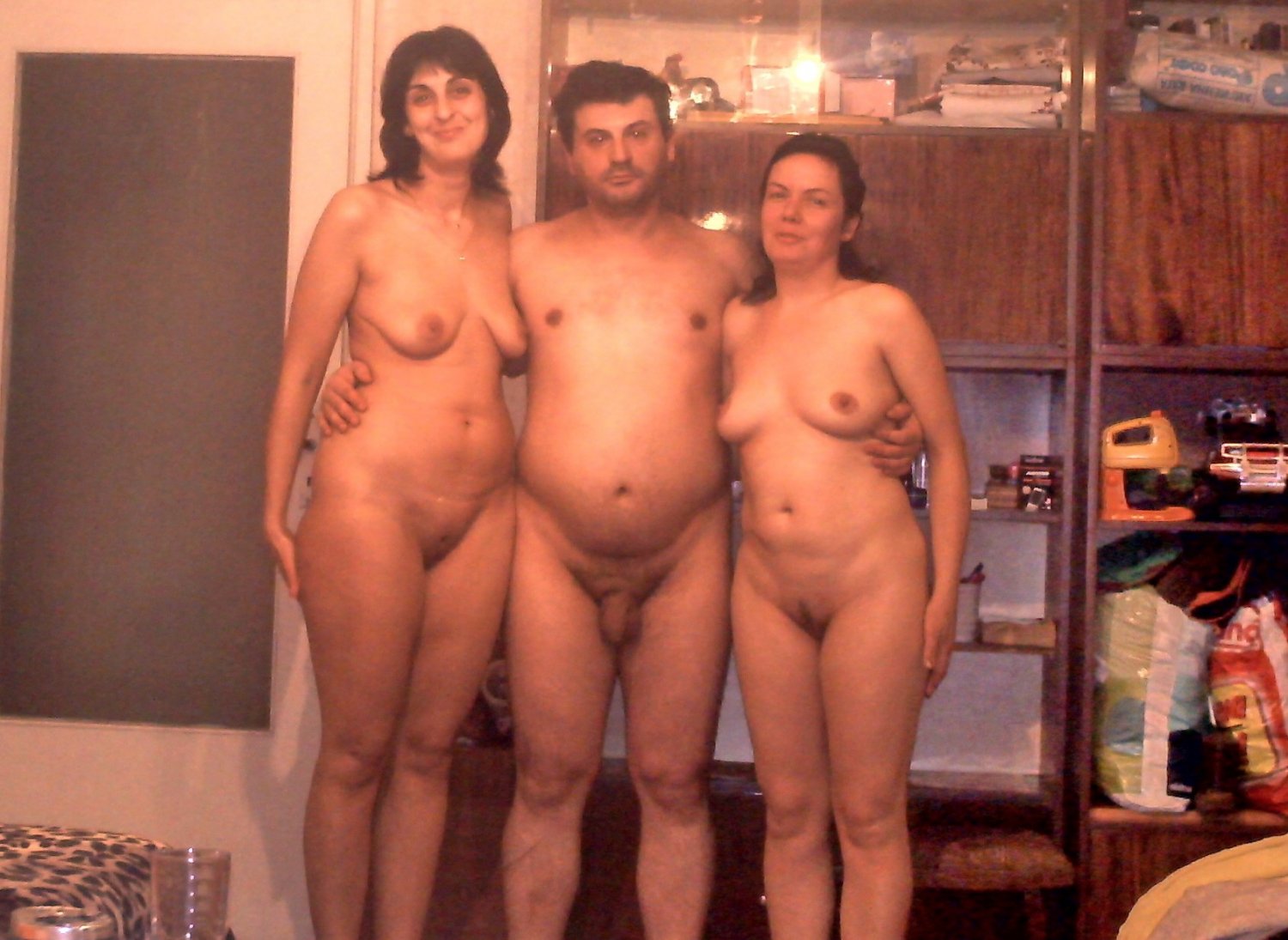 Bulgarian amateur and her friends #Oxu1kDBq