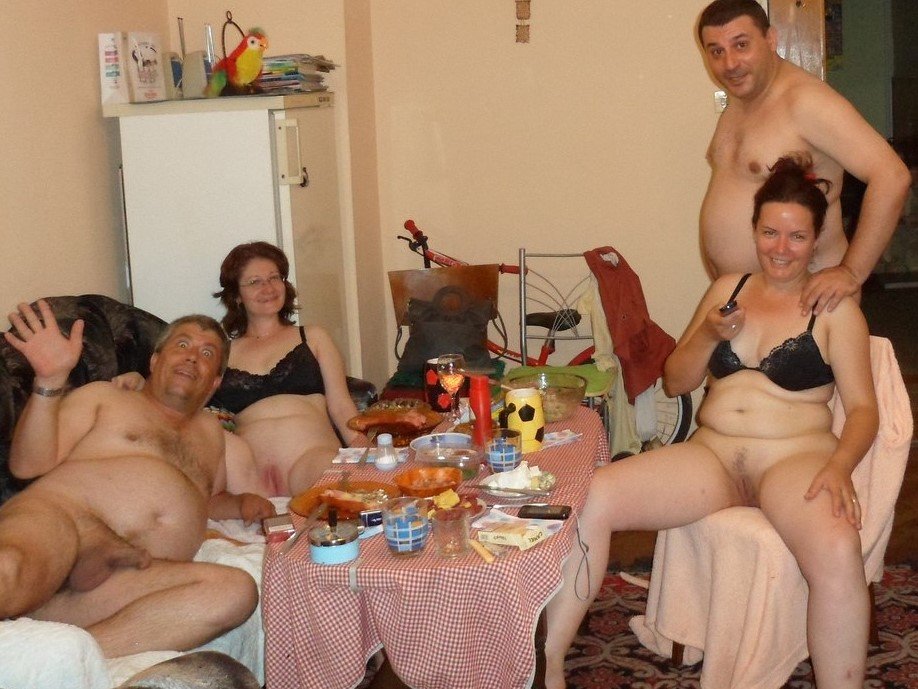 Bulgarian amateur and her friends #Y5FUUDWp