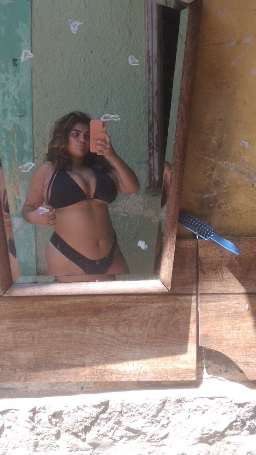 Gordinha branquela peituda #r54YI3HF