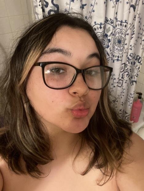 Cuck Jay’s slutty sister Ashley owned by his mistress Hallie (cuck is poshposermv on discord) #DbXrXdAy