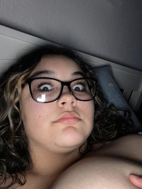 Cuck Jay’s slutty sister Ashley owned by his mistress Hallie (cuck is poshposermv on discord) #prpYeSU6