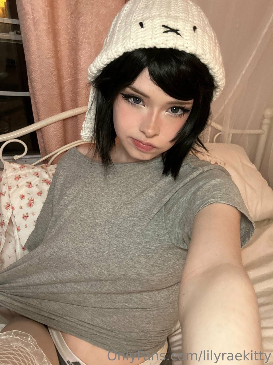 Lily R ktty #rR7BjkUl