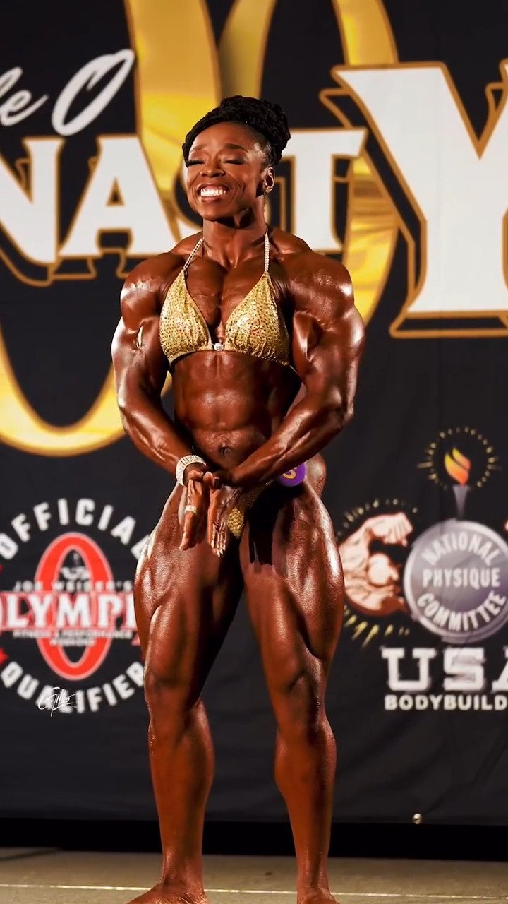 Mrs Givan, will the judges have sperm enough to handle so much naked veiny muscle? #4LLUoLte