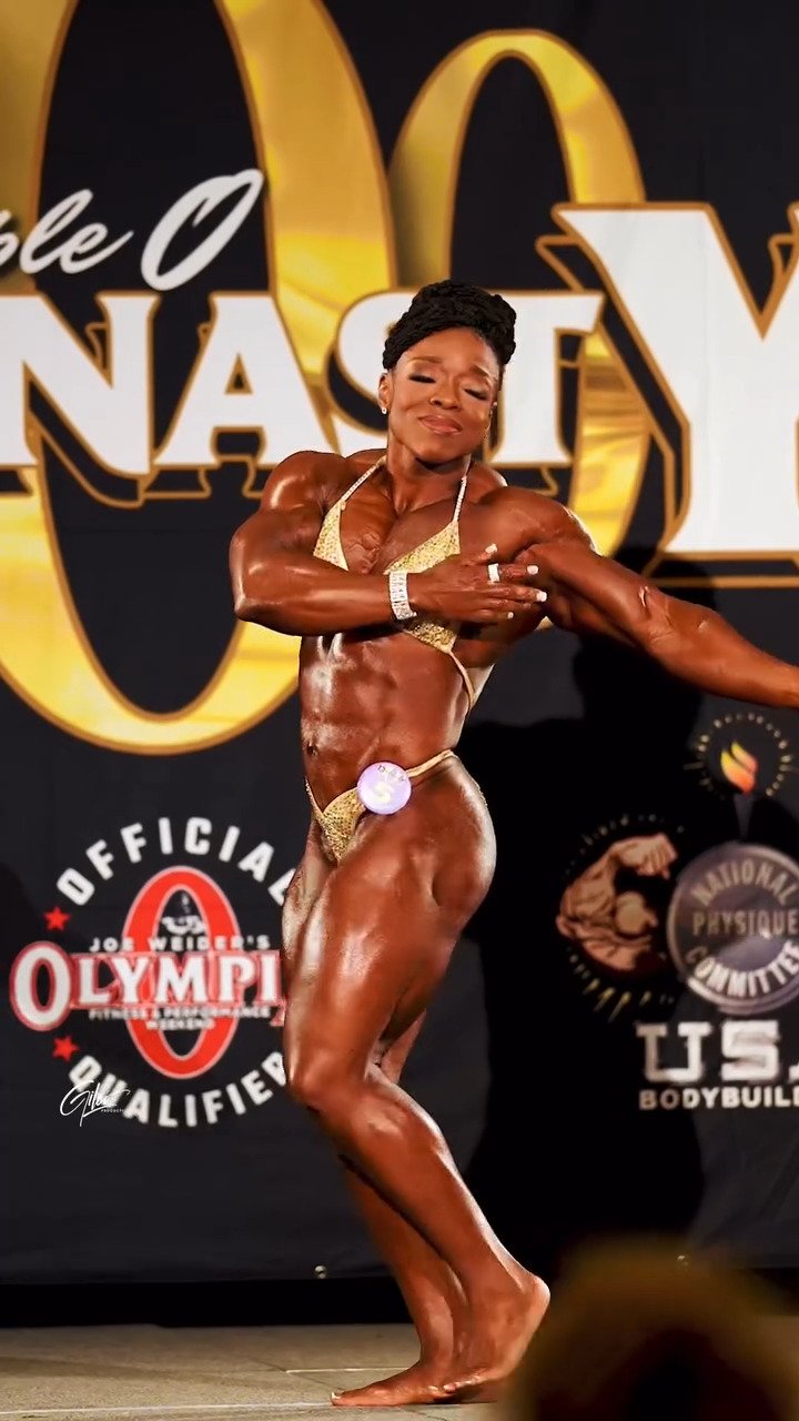 Mrs Givan, will the judges have sperm enough to handle so much naked veiny muscle? #BqcbDDNc