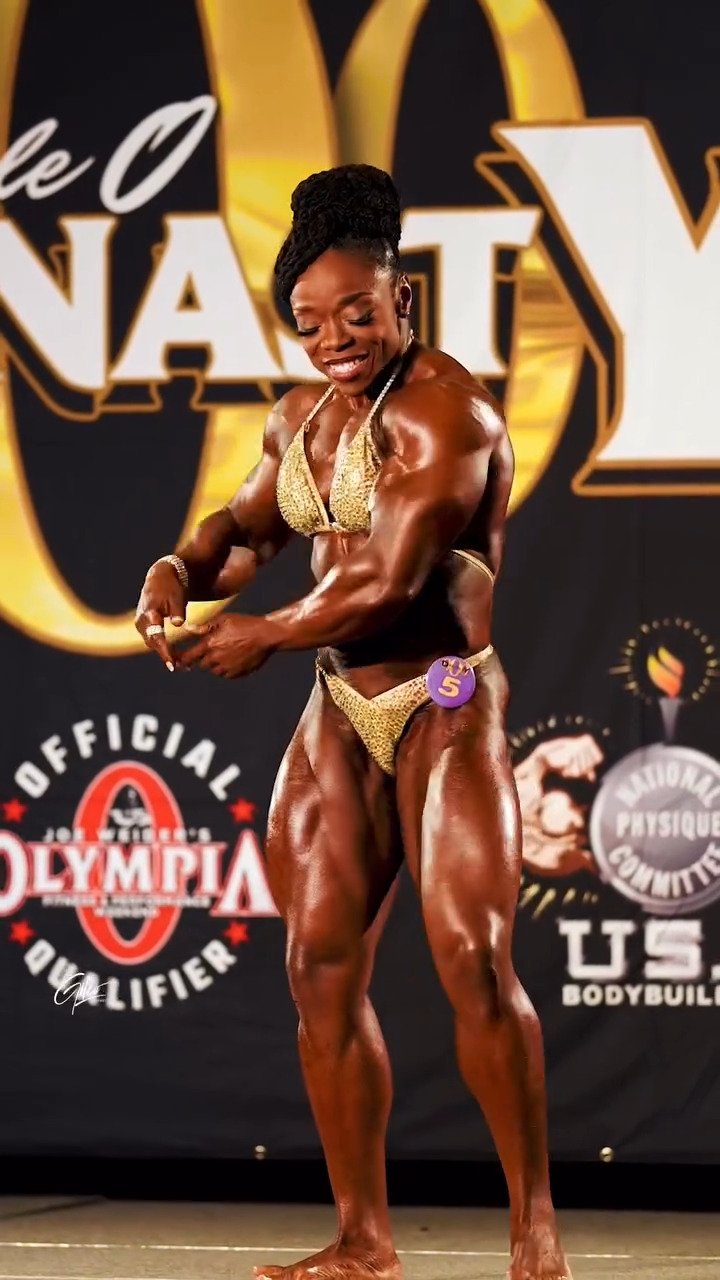 Mrs Givan, will the judges have sperm enough to handle so much naked veiny muscle? #Mn6os2xb