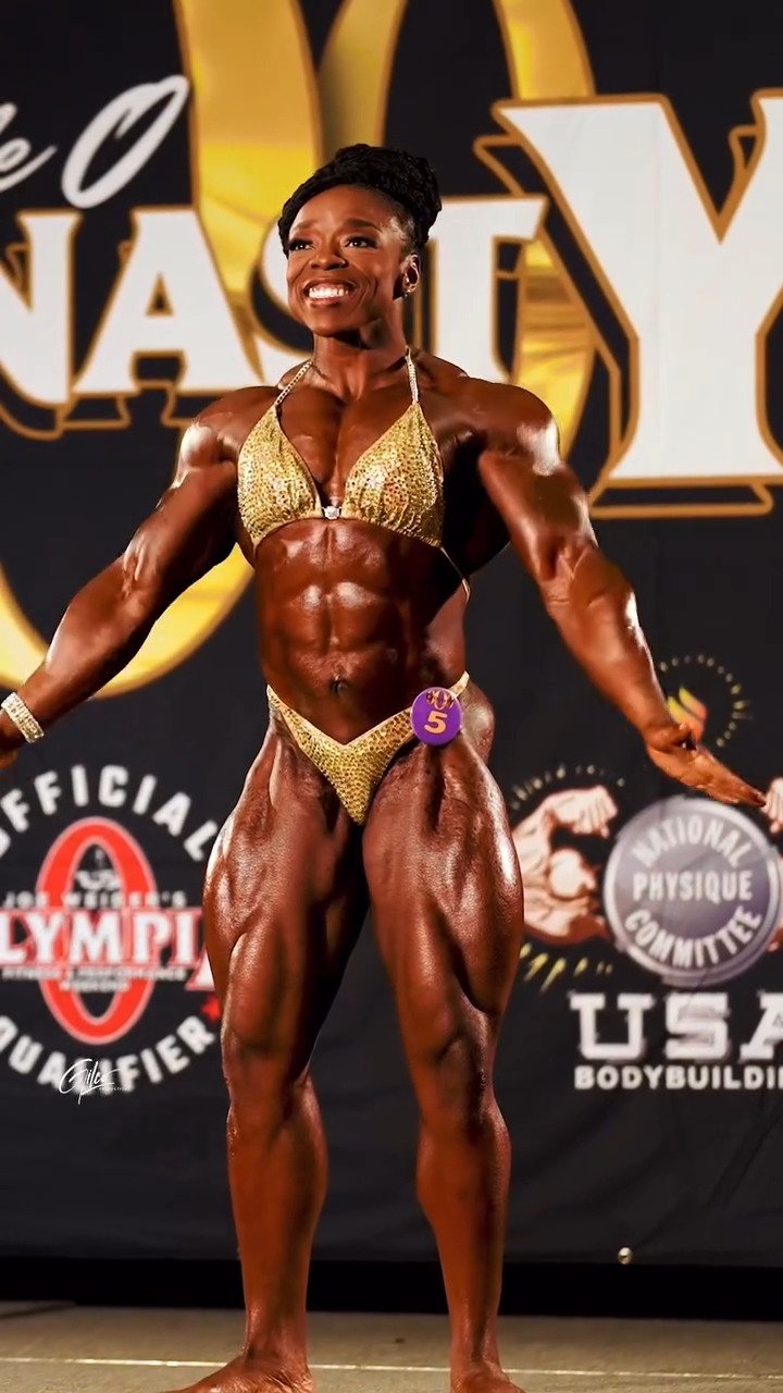 Mrs Givan, will the judges have sperm enough to handle so much naked veiny muscle? #jUDWt0c5